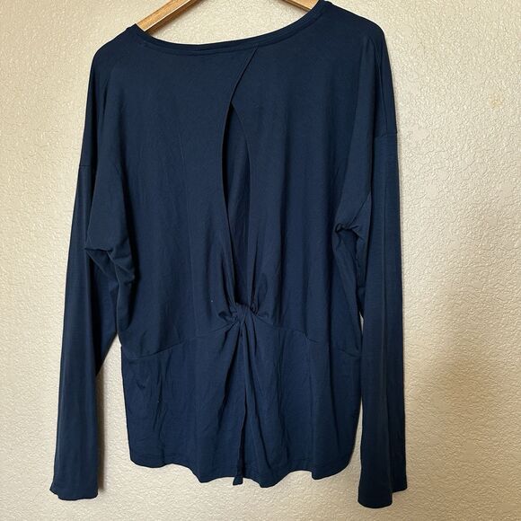 Women’s Athleta Blue Open Twisted Back 1x Longsleeve Shirt Yoga Athletic Keyhole - Picture 3 of 7